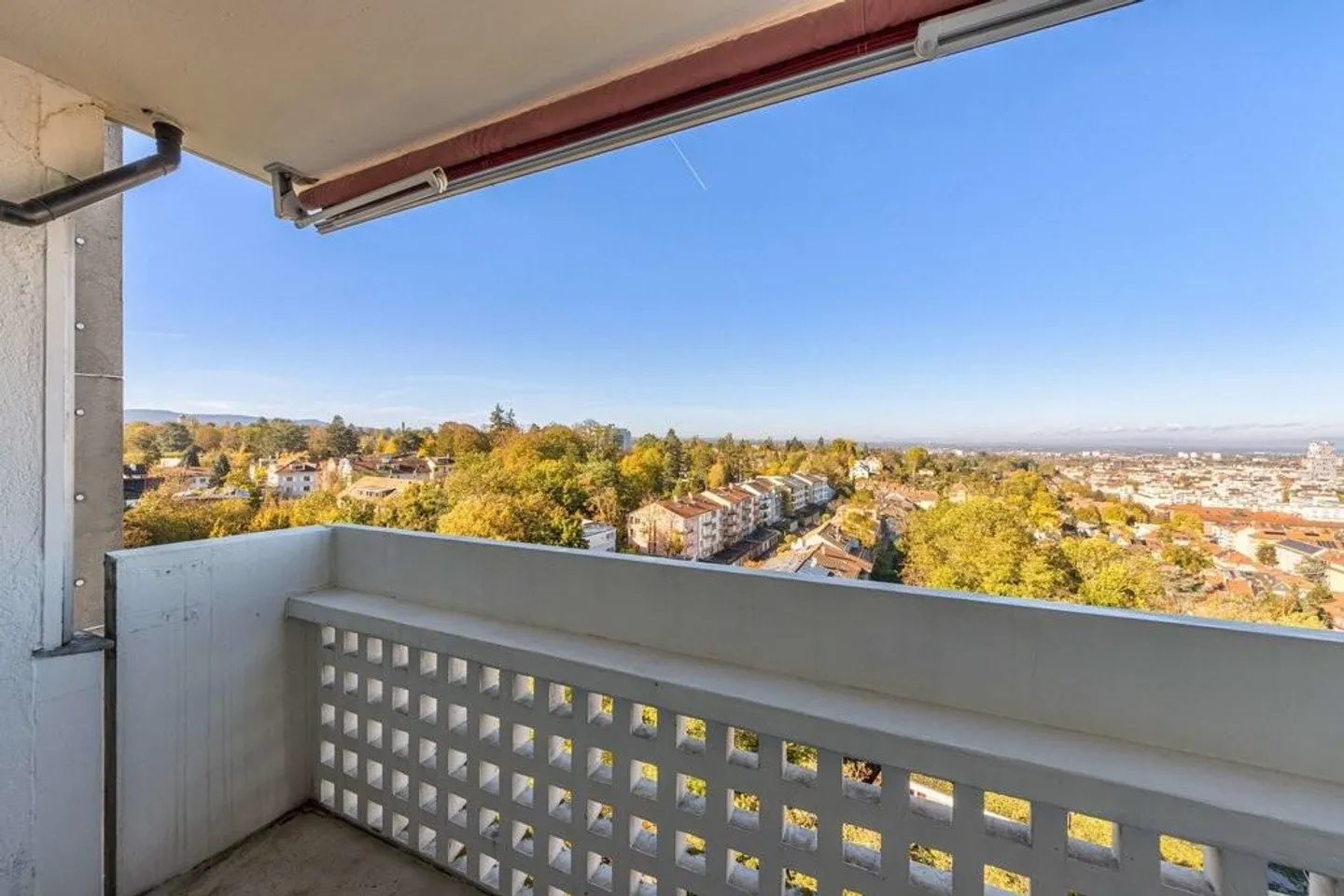 Au-dessus des toits de la ville - Photo 6 sur 6