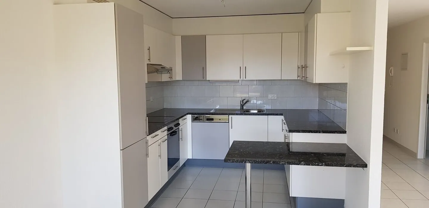 Appartement Charmant dans Quartier Familial - Photo 3 sur 10