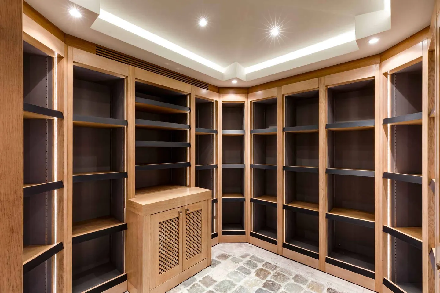 Luxury Home in Vésenaz - Photo 7 of 11