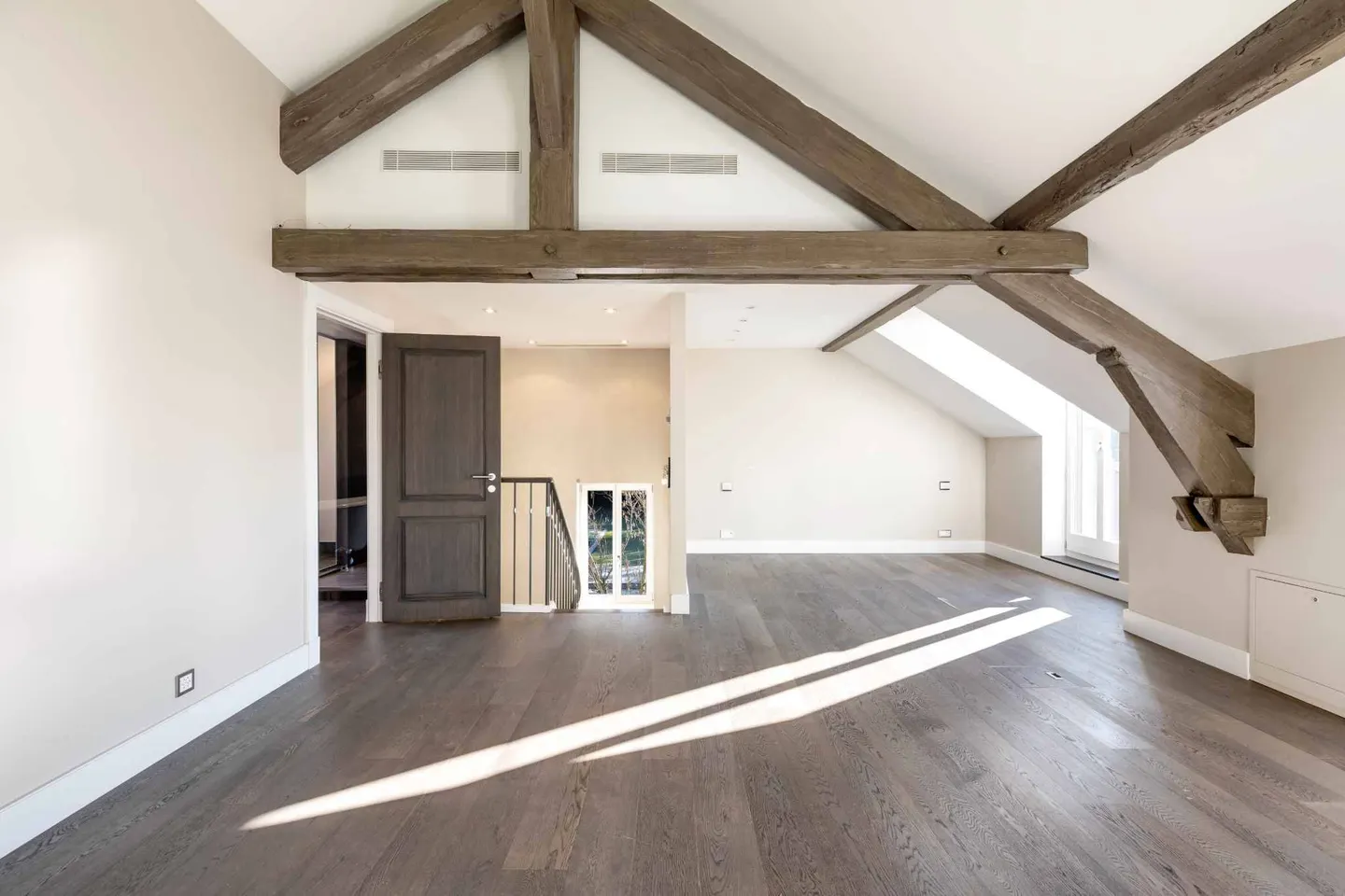 Luxury Home in Vésenaz - Photo 8 of 11