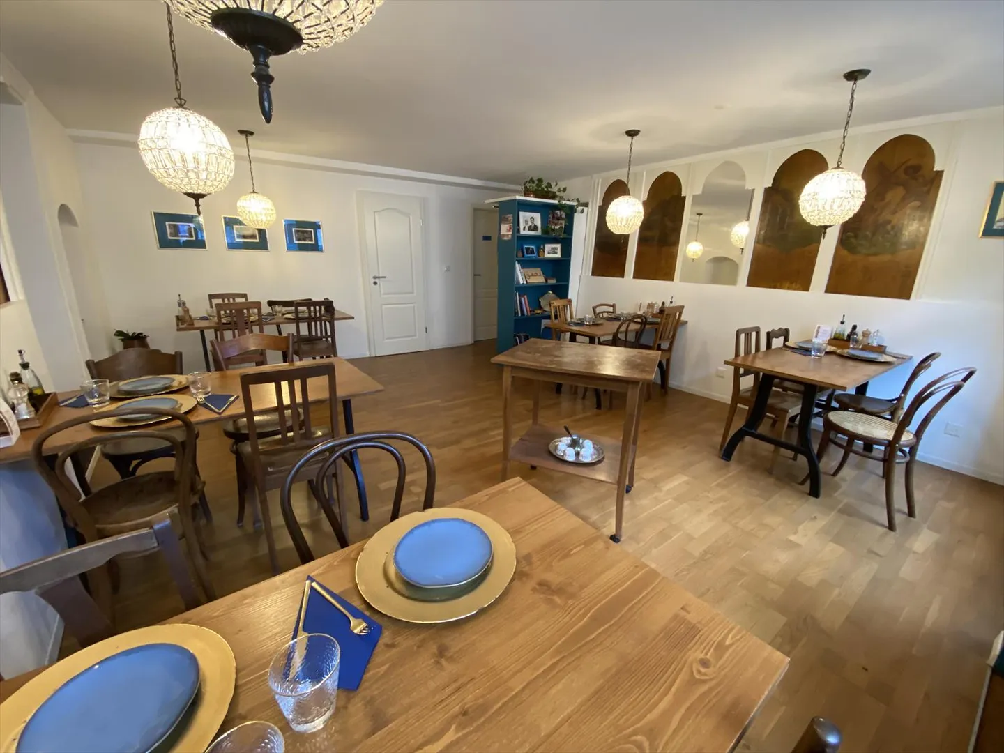 Restaurant - Photo 2 of 10