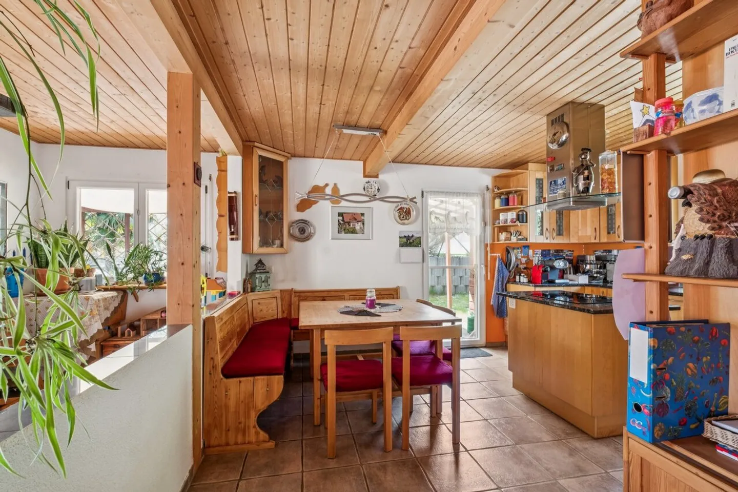 Bonheur familial avec vue et paradis de jardin - Photo 4 sur 13