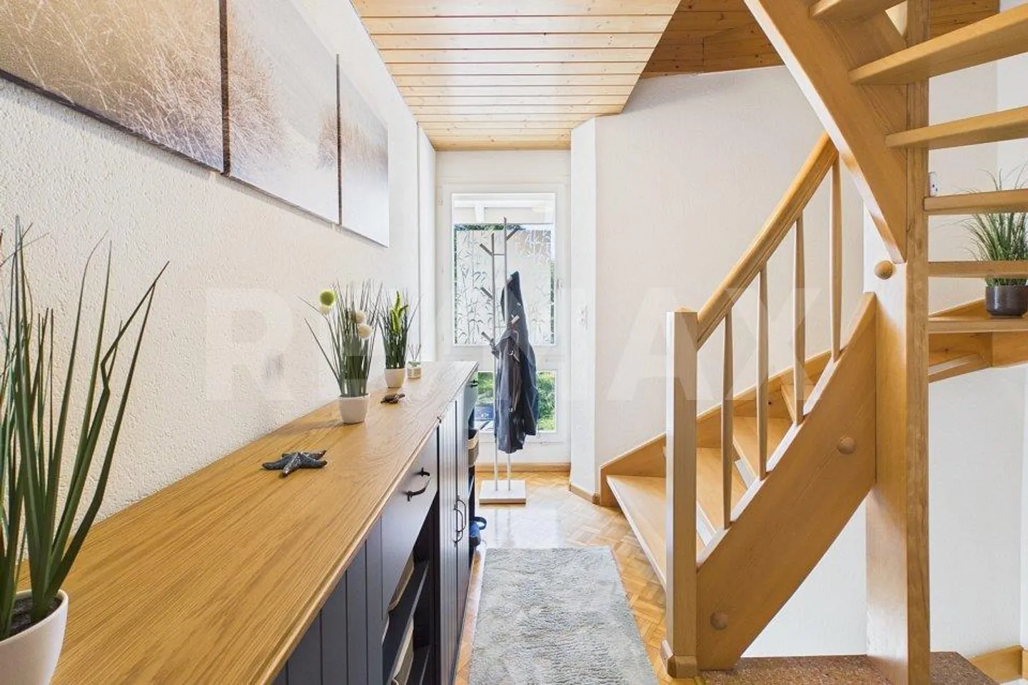 Attraktives Mehrfamilienhaus mit drei Wohneinheiten - Photo 3 sur 13