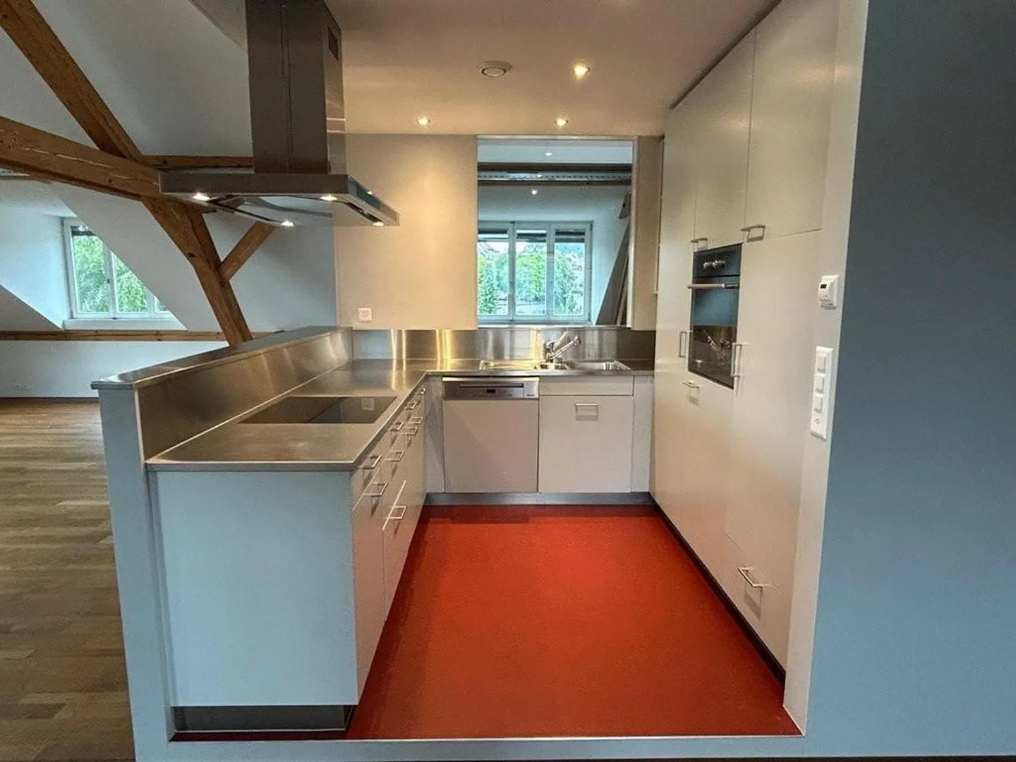 1.5-room loft apartment/studio - Photo 2 of 11