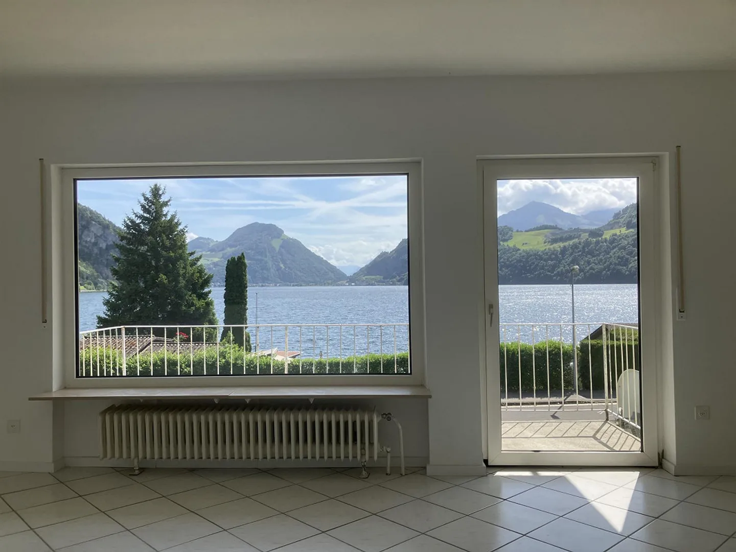 Wunderschöne 4-Zimmer-Wohnung mit Seeblick - Foto 2 von 14