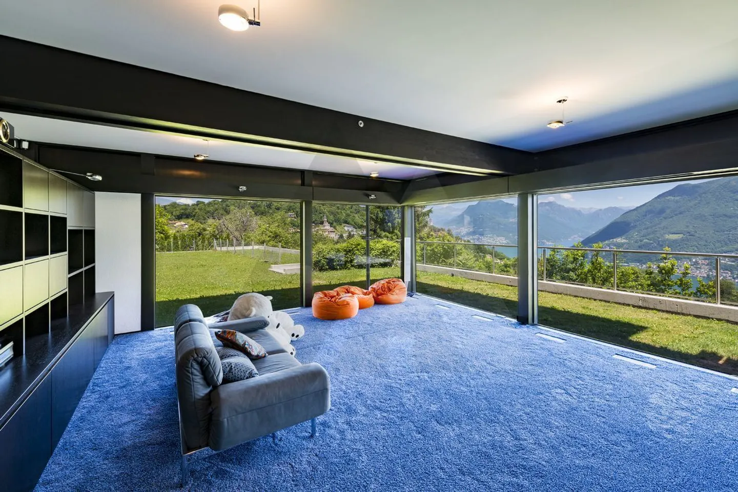 Villa moderne avec vue sur le lac - Photo 5 sur 15