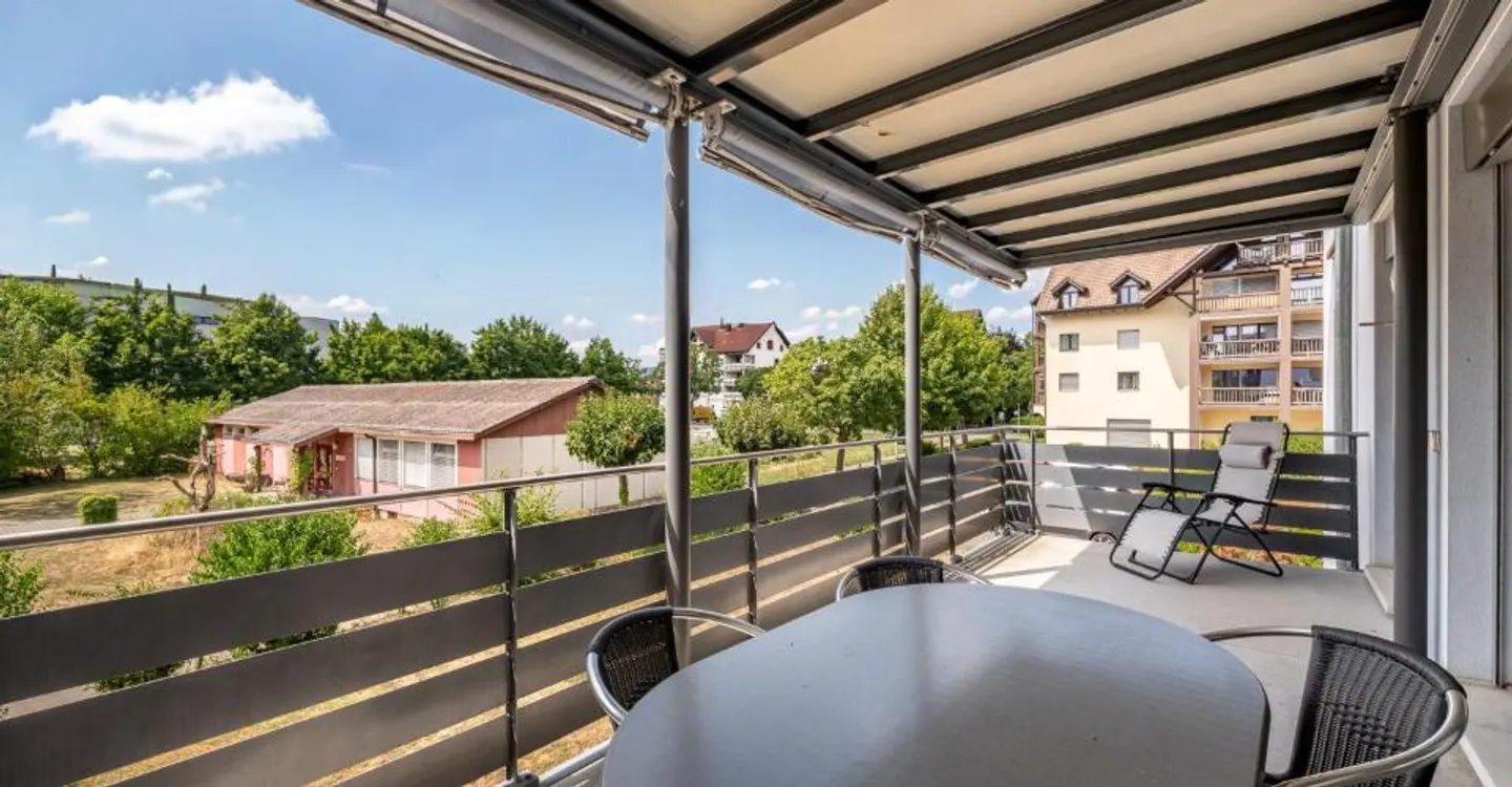 Spazioso appartamento di 4.5 locali con balcone soleggiato - Foto 5 di 12