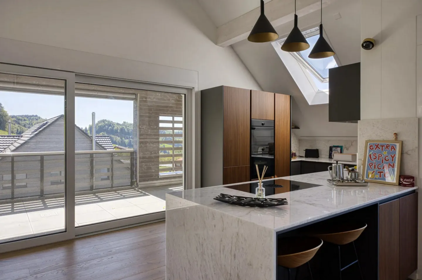 Appartement Design avec Vue sur le Lac - Photo 5 sur 12
