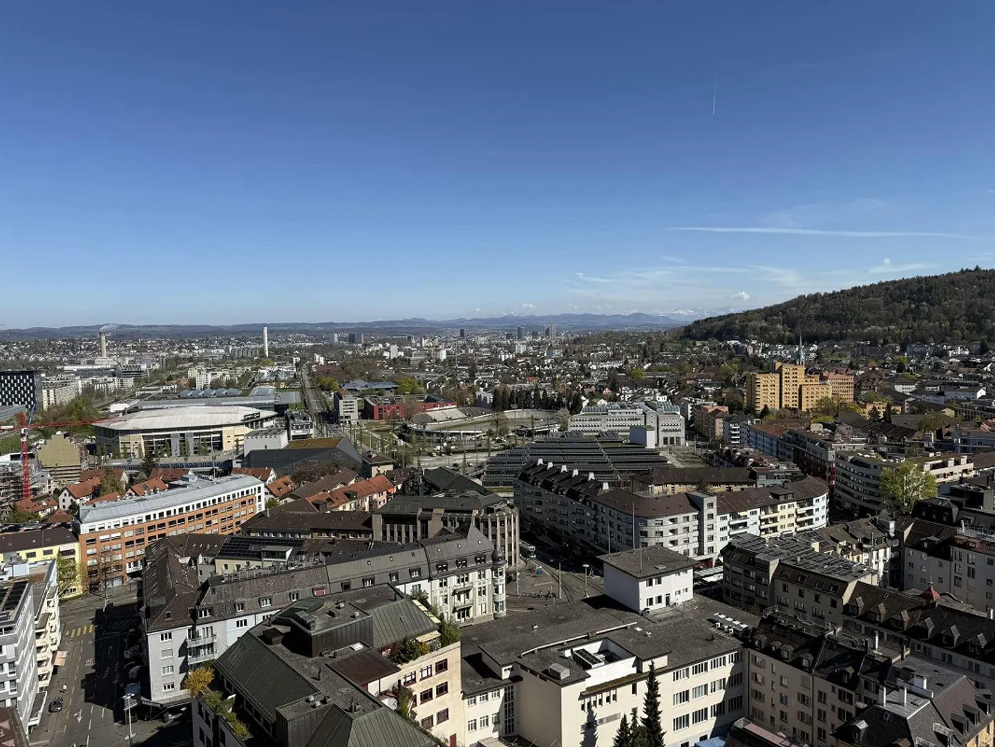 Appartement moderne avec vue spectaculaire - Photo 3 sur 9