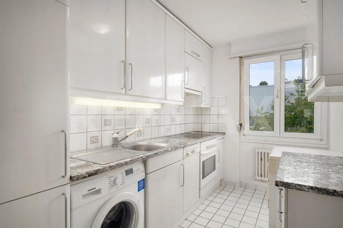 Beautiful 4-room apartment with wonderful views of Lake Zurich - Photo 6 of 13