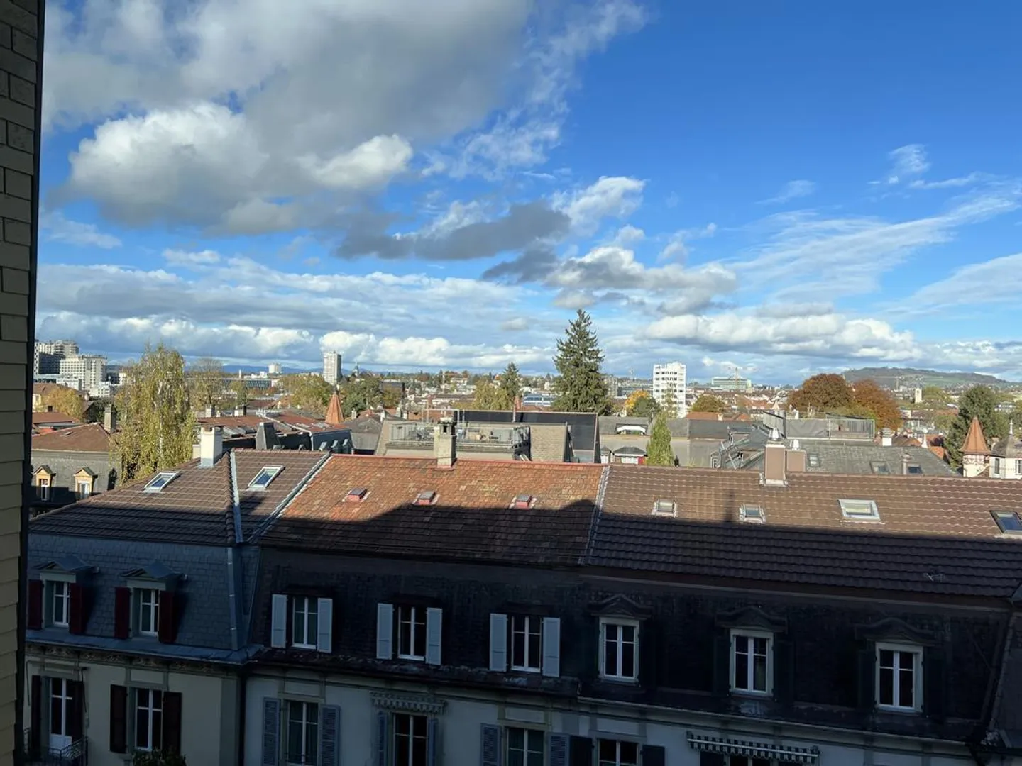 A home in a quiet, green location - in the heart of Bern - Photo 2 of 5