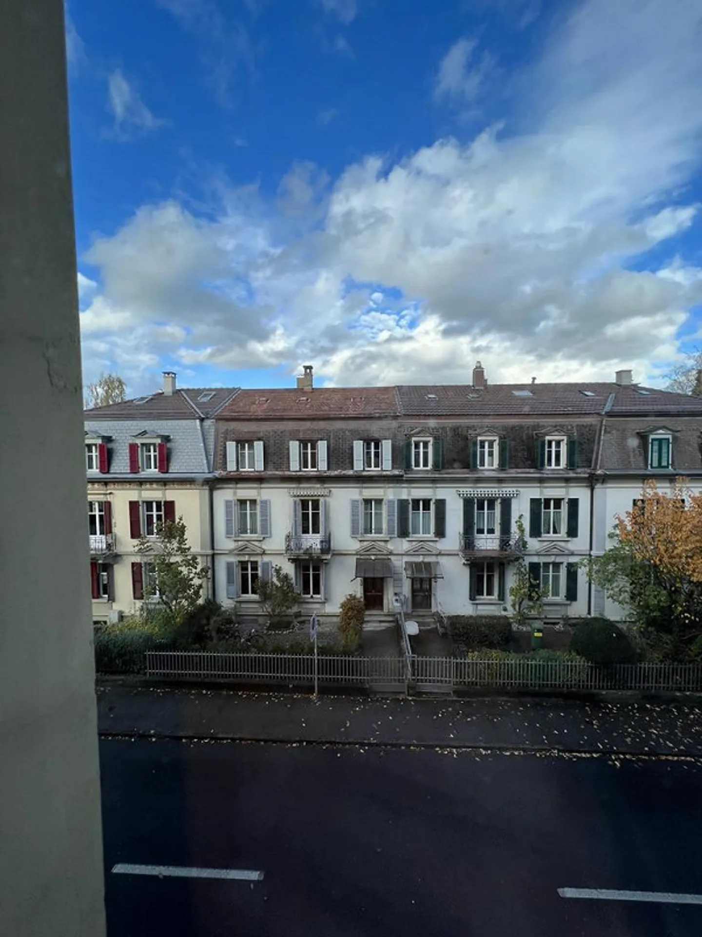 A home in a quiet, green location - in the heart of Bern - Photo 1 of 5