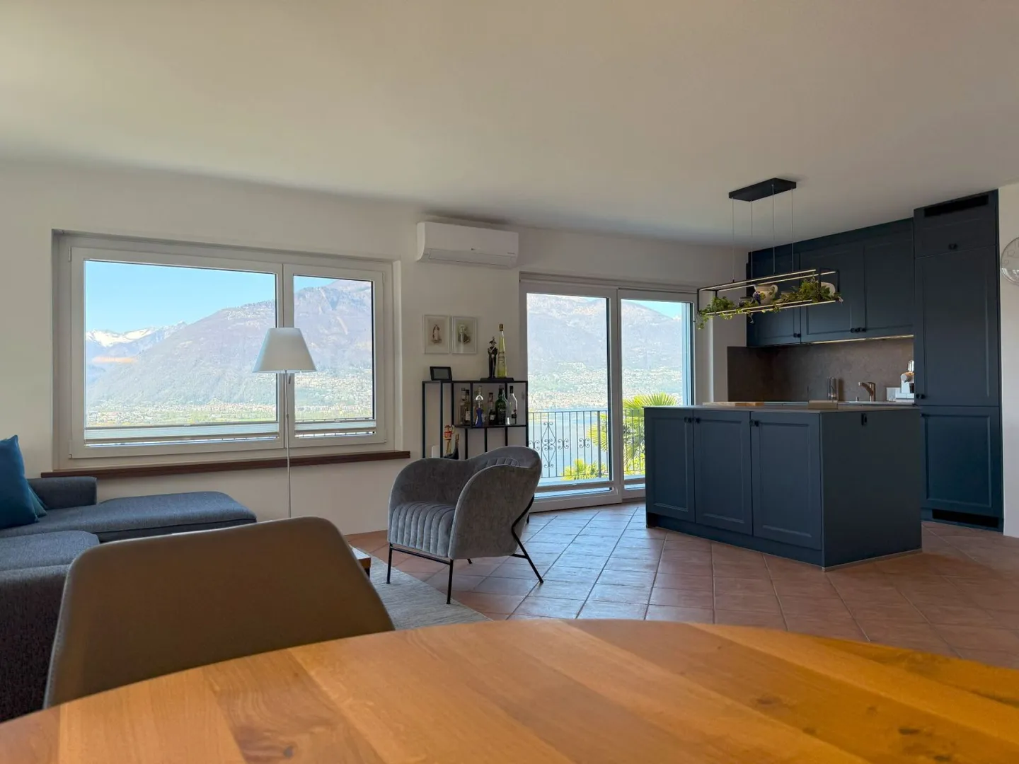 Komplett renoviertes Haus mit Panorama-Seesicht - Photo 11 sur 12