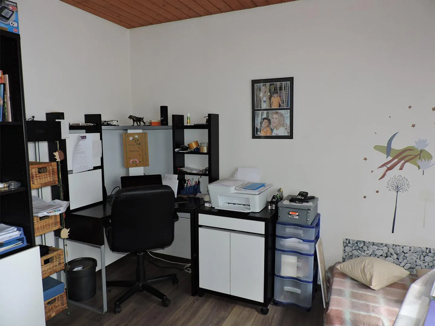 6 Room Single Family House - Photo 10 of 17