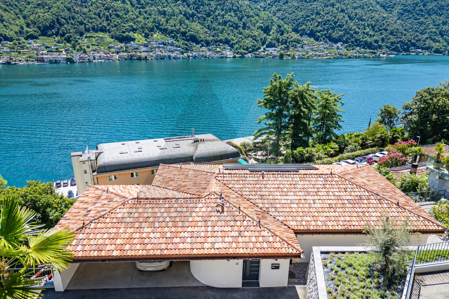 Moderne Villa mit Seeblick - Foto 15 von 15