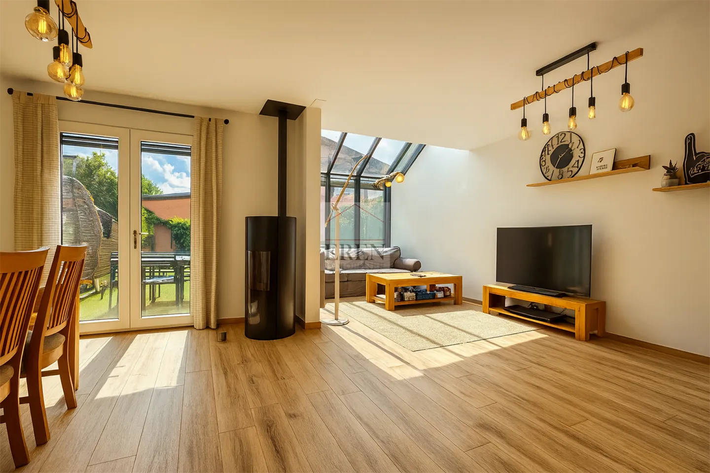 Superba e spaziosa villa familiare di 6,5 locali in vendita a Vouvry - Foto 1 di 13