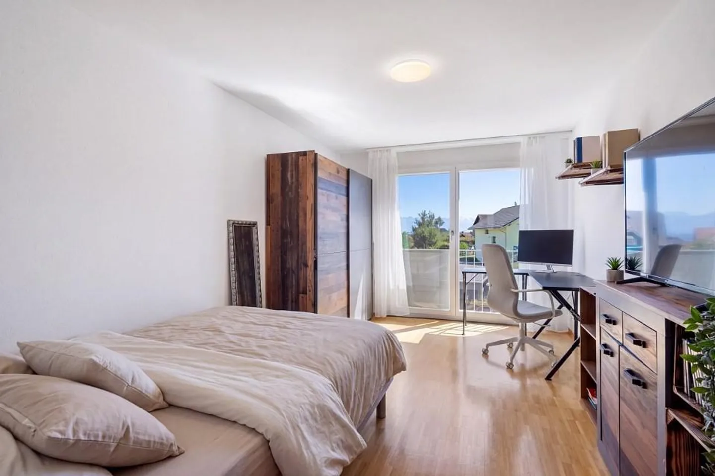 4.5-room apartment with covered balcony - Photo 4 of 6