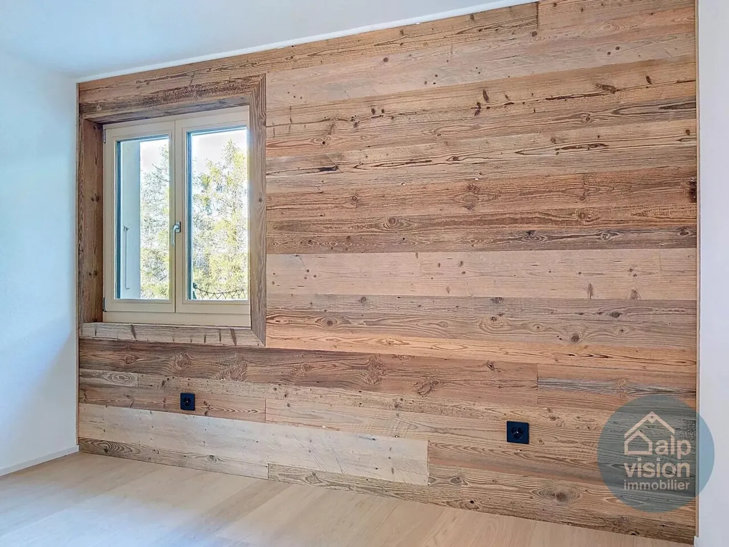 Charming 4.5 Room Apartment Renovated - Photo 9 of 13