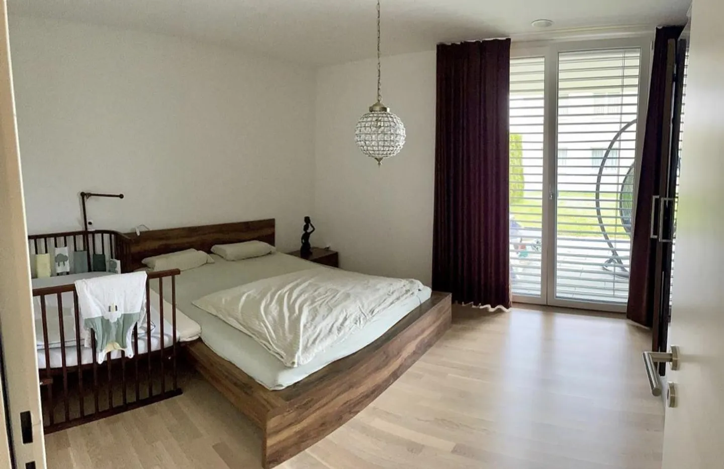 Appartement 2,5 pièces avec terrasse et part de surface gazonnée - Photo 7 sur 11