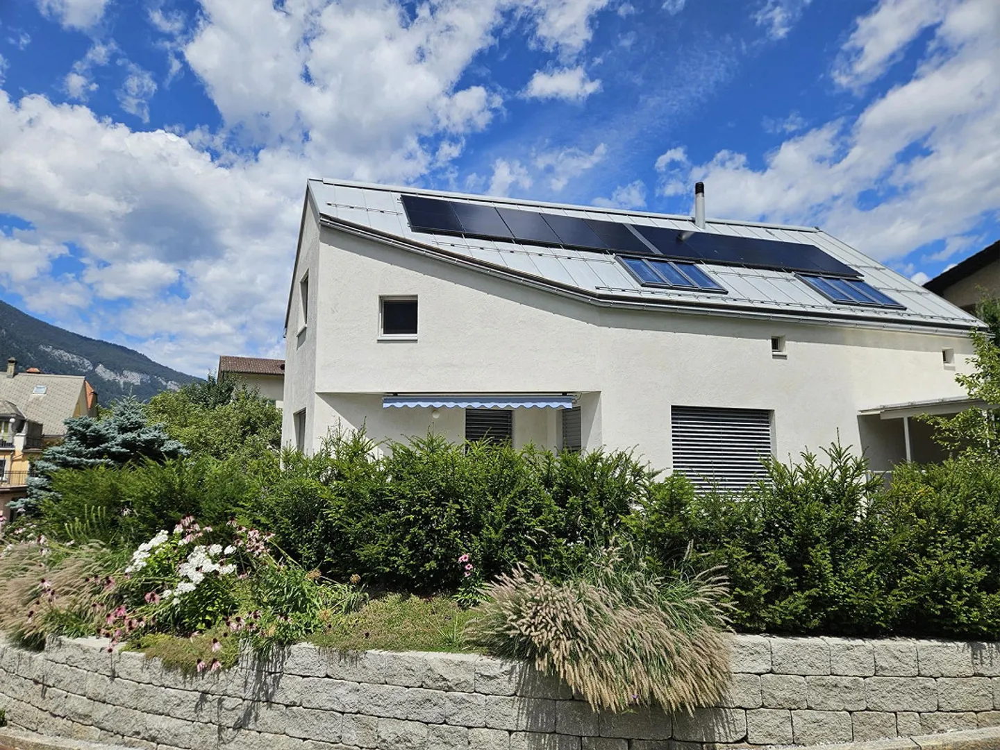 Casa unifamiliare moderna in posizione privilegiata / Affitto limitato per 2 anni - Foto 1 di 23