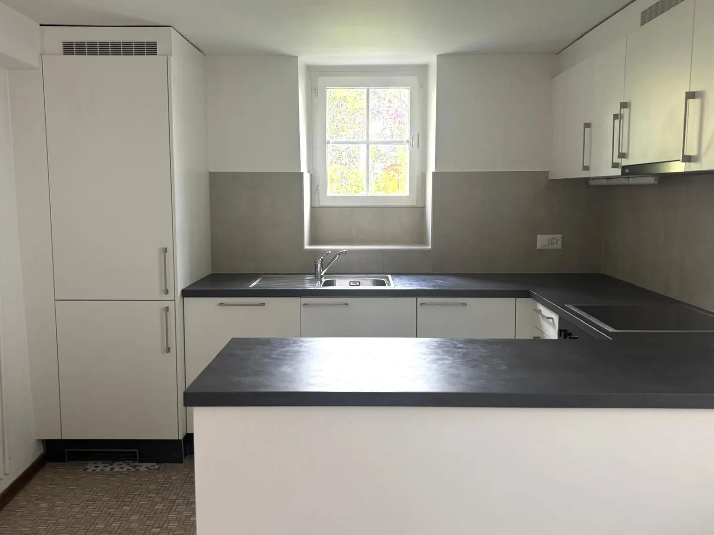 Un rifugio pacifico nel cuore del villaggio! Con cortile privato - Foto 7 di 8