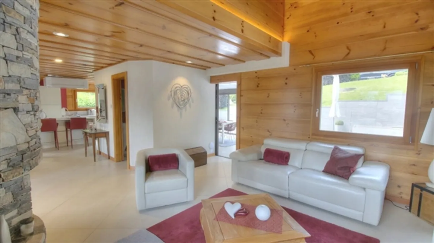 «Wunderschönes freistehendes Chalet mit 7,5 Zimmern in Choëx» - Foto 8 von 13