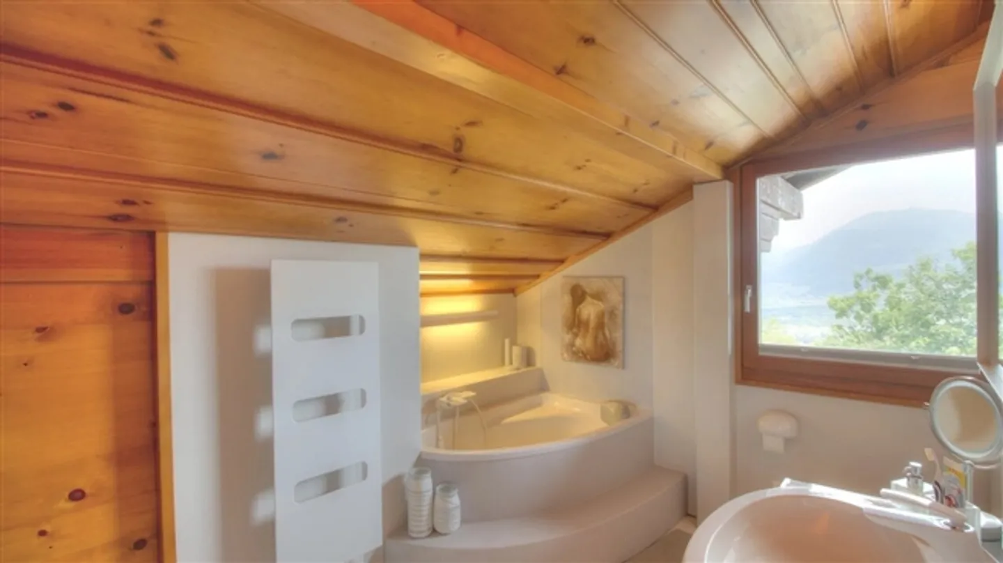 «Wunderschönes freistehendes Chalet mit 7,5 Zimmern in Choëx» - Foto 13 von 13