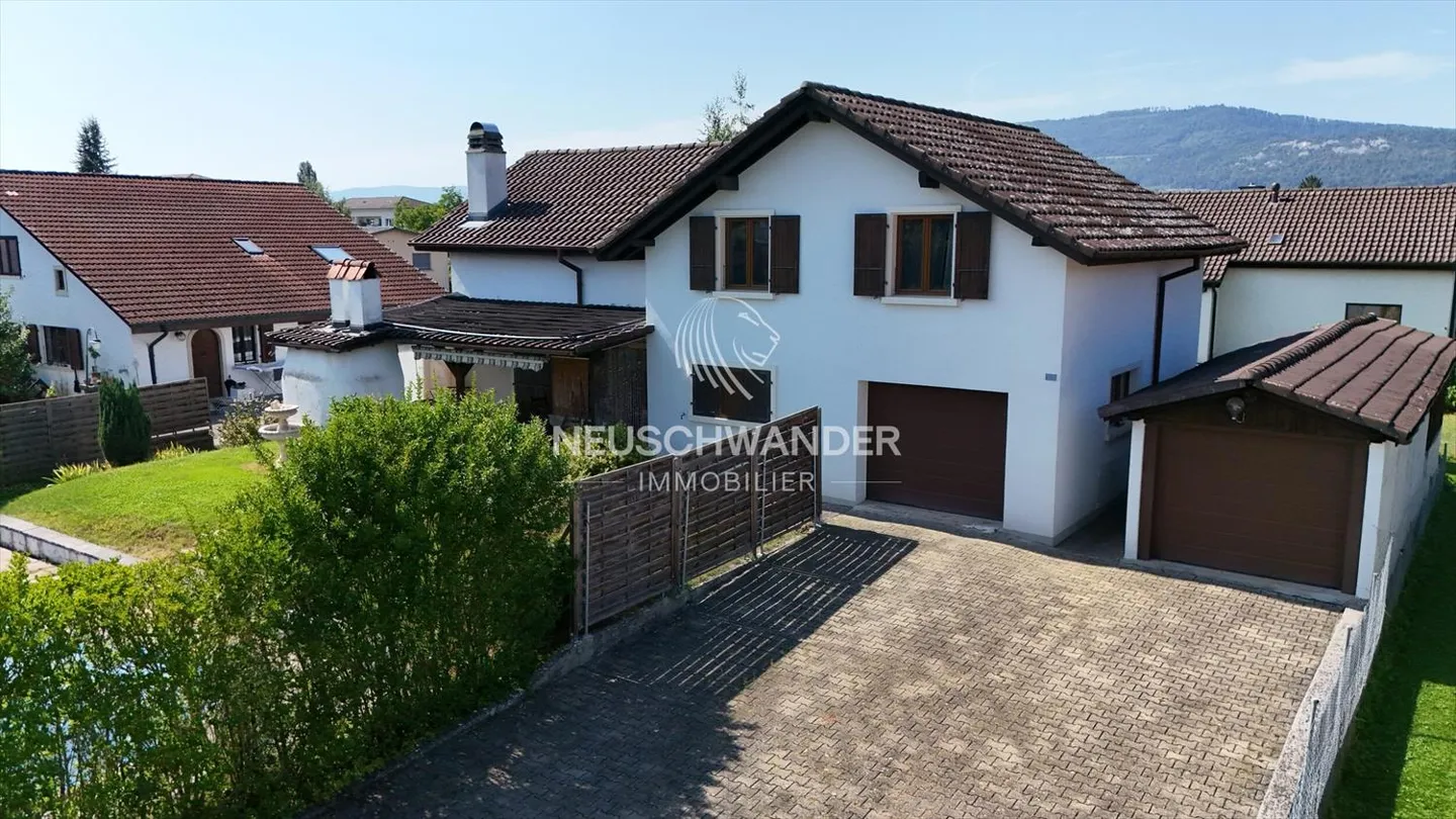 Casa 5.5 stanze - Foto 1 di 13