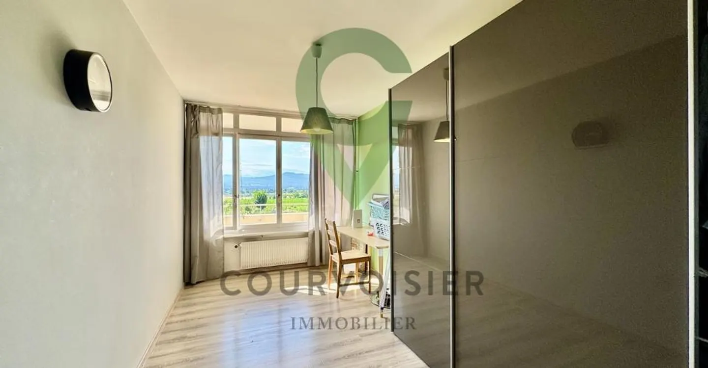 Appartement lumineux avec vue - Photo 6 sur 12