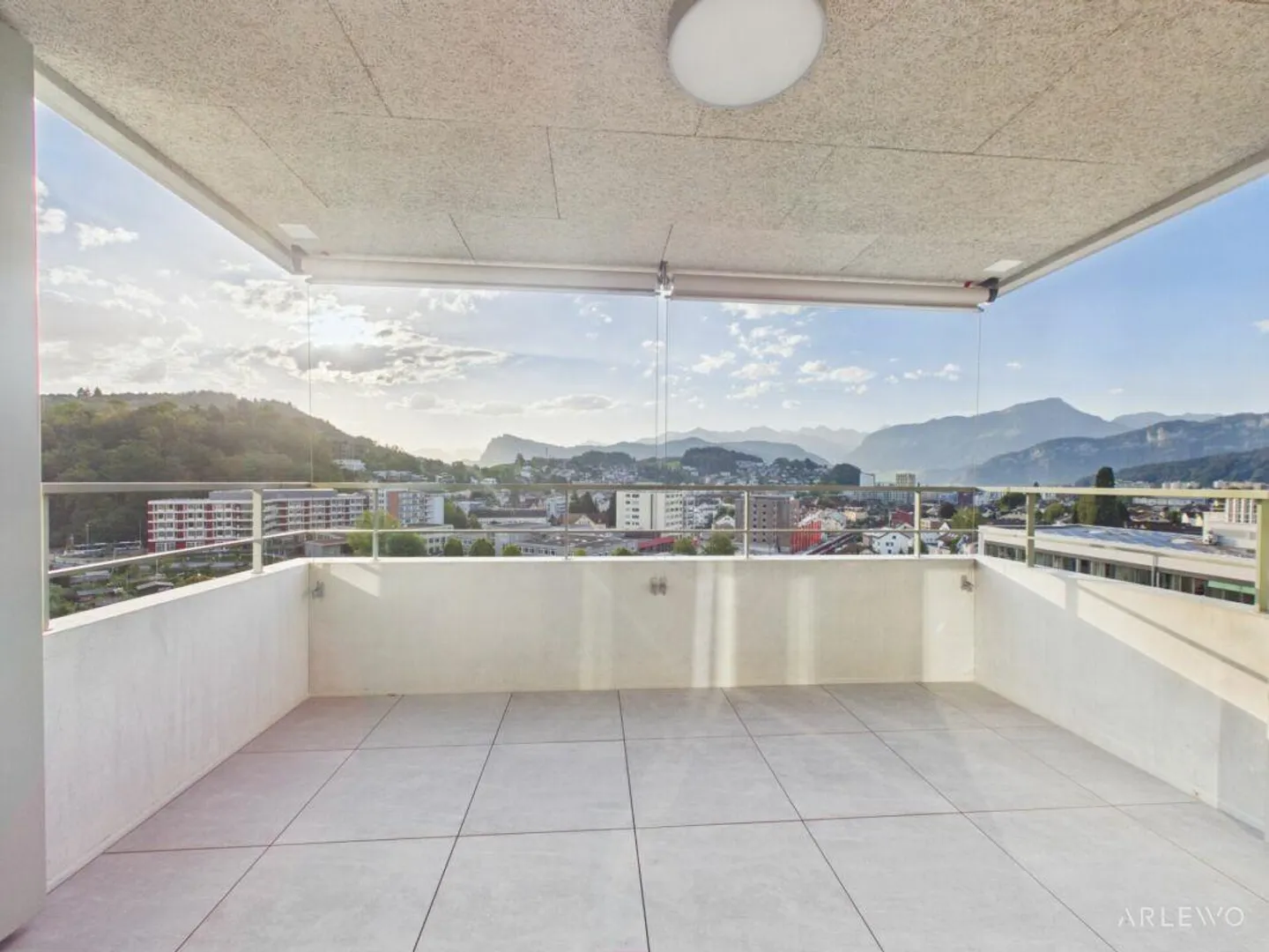Luxuswohnung mit atemberaubendem Blick - Foto 1 von 13