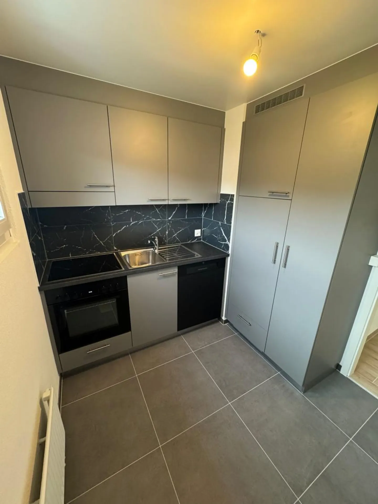 Appartement Charmant à La Tour-de-Peilz - Photo 2 sur 7
