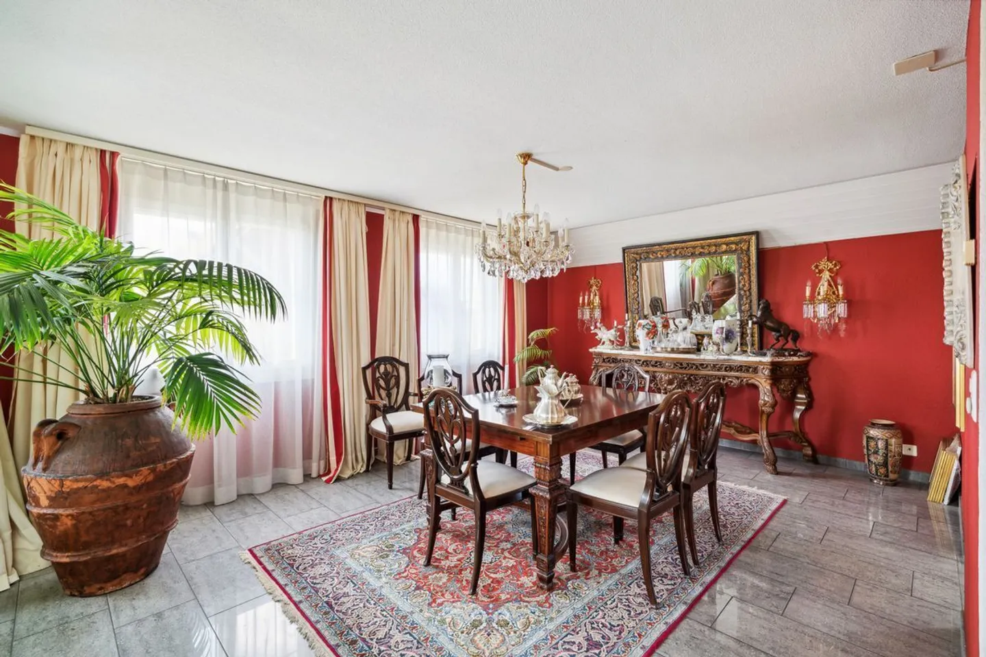 Exclusive Penthouse Duplex with 267m2 in Volketswil with 84m2 Studio on the Ground Floor - Photo 3 of 11