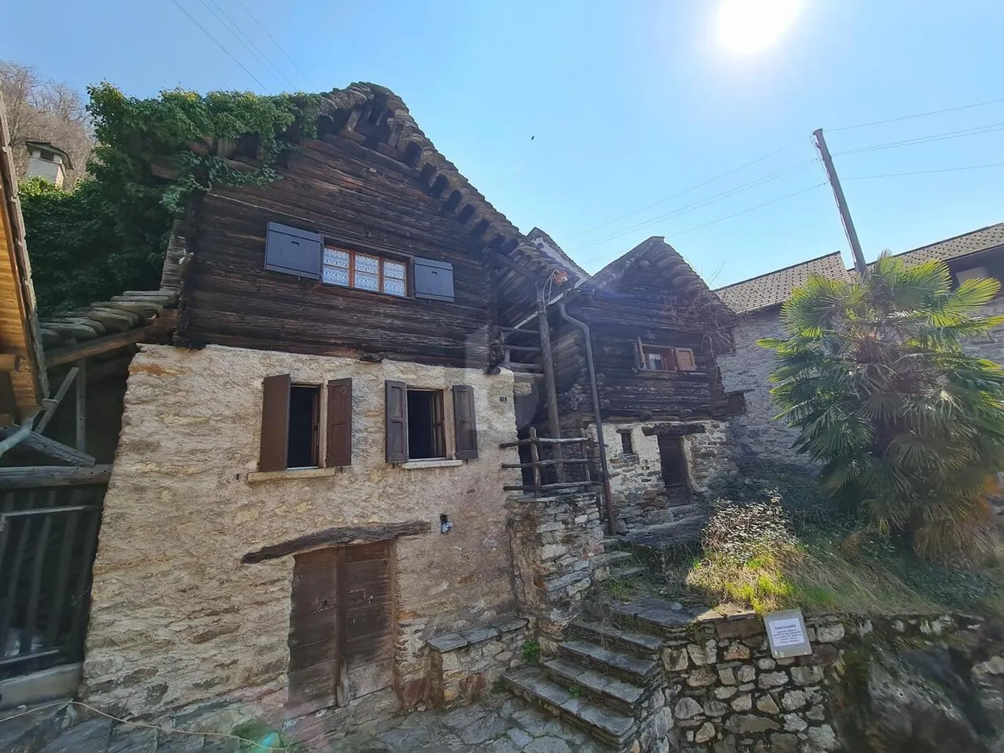Chalet for sale - Photo 1 of 6