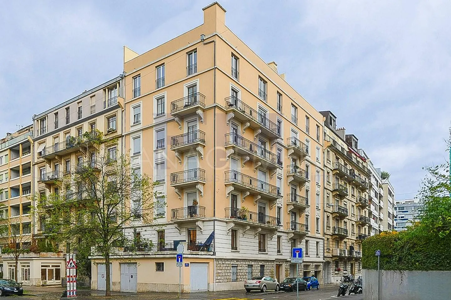 Champel, rue Marignac, bureau 110m2 , 6ème étage - Photo 9 sur 9