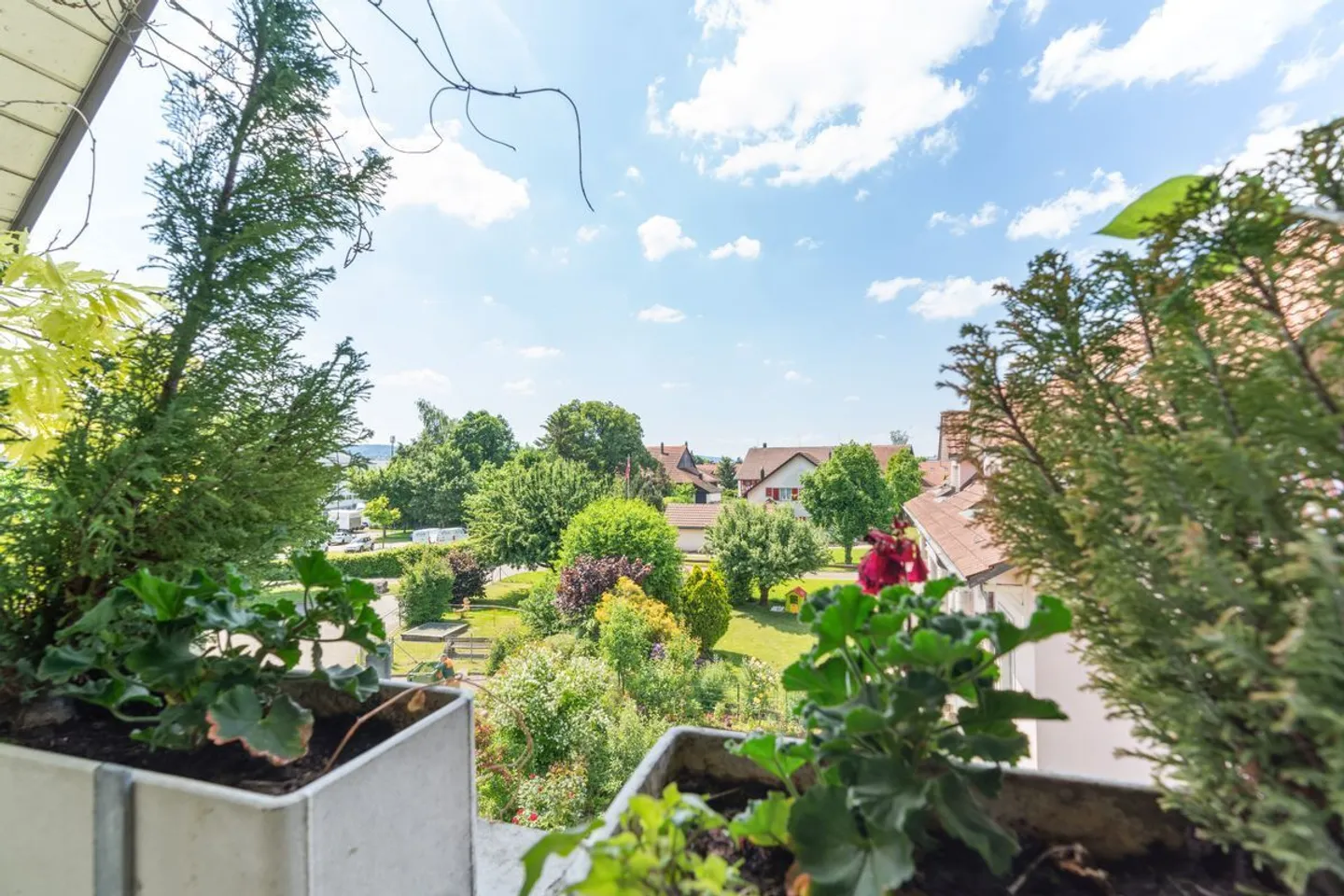 Exclusive Penthouse Duplex with 267m2 in Volketswil with 84m2 Studio on the Ground Floor - Photo 11 of 11