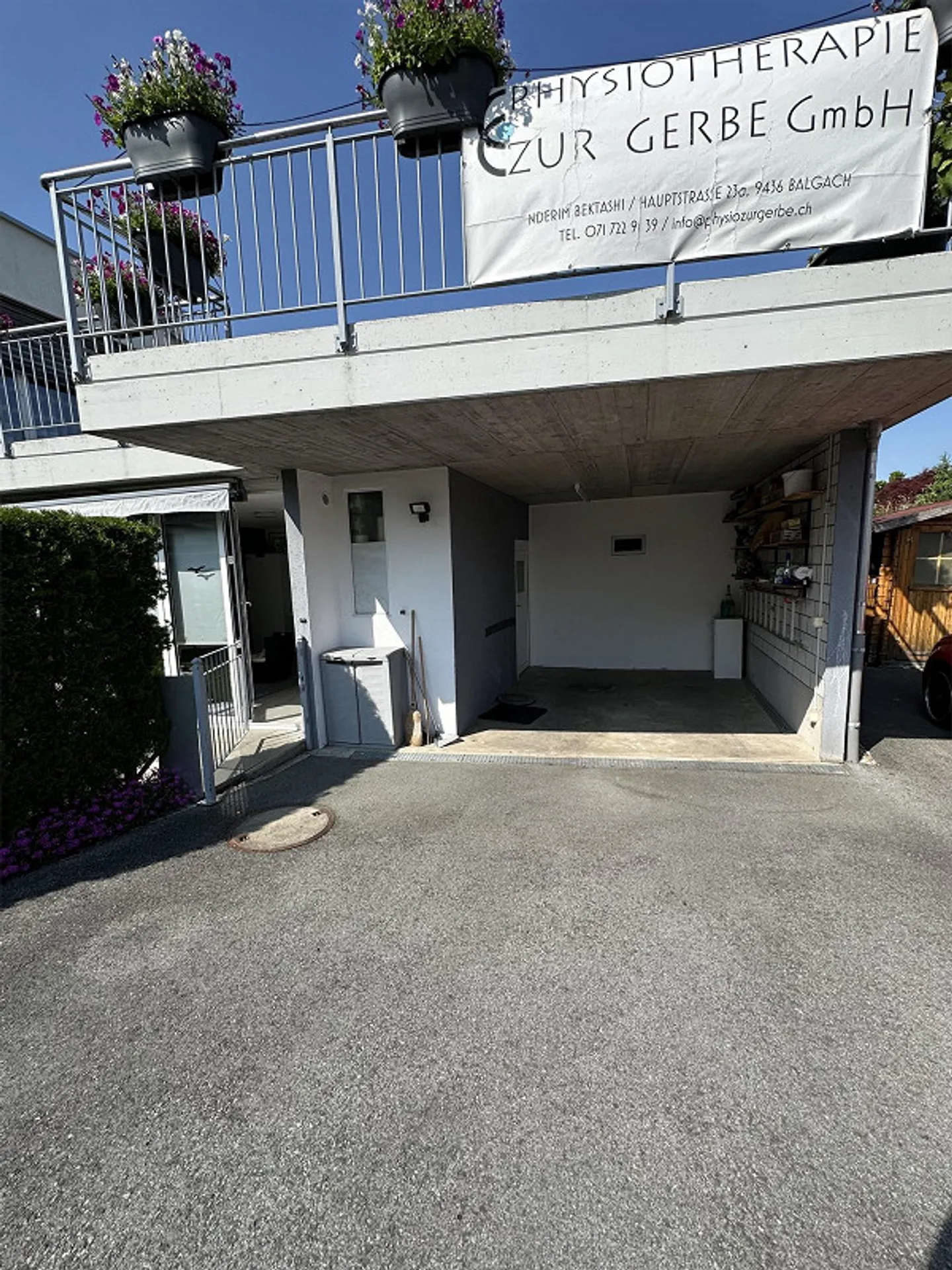 Spacious 5.5-room single-family house with garden & large terrace - Photo 9 of 24