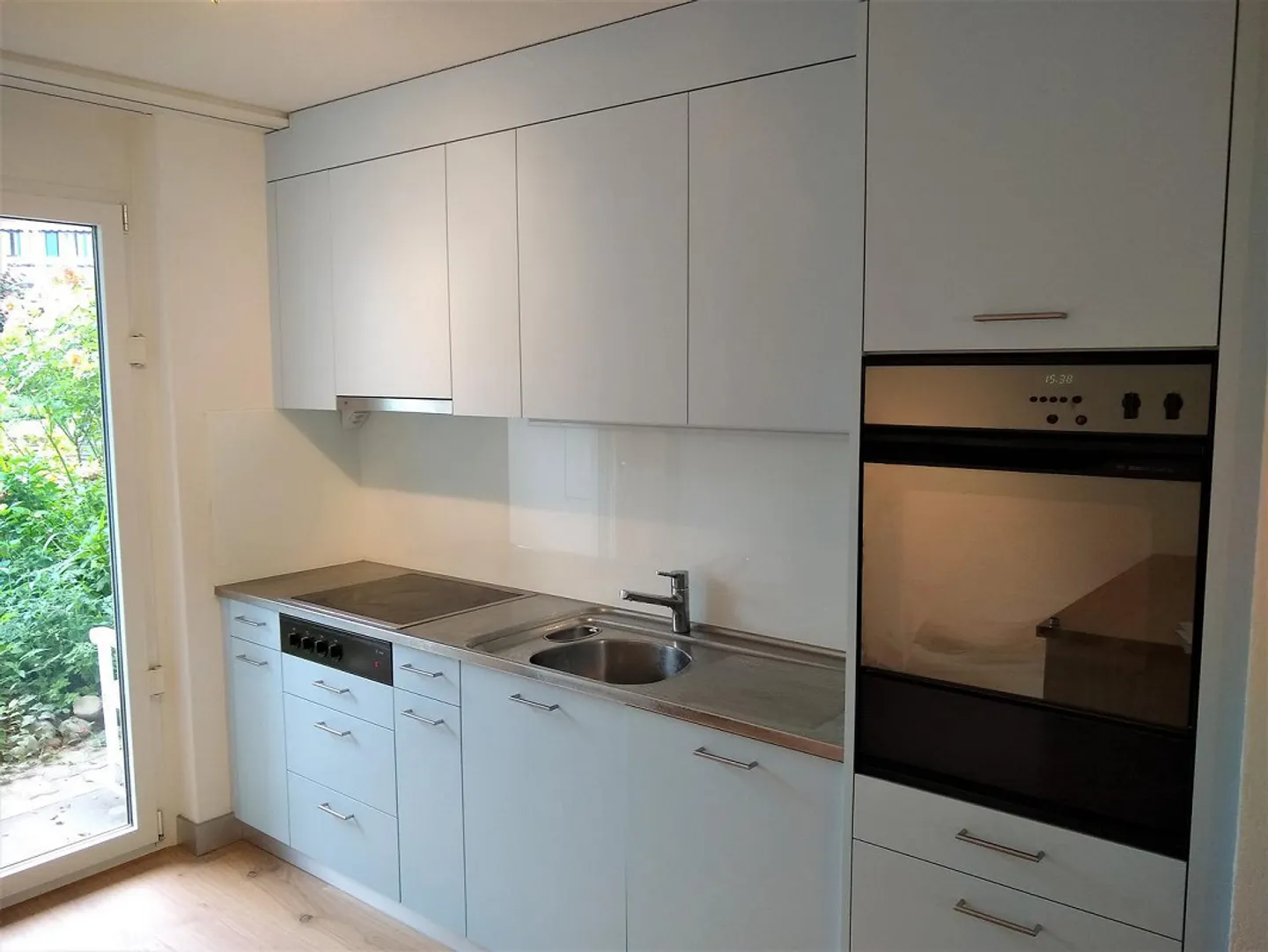 Freshly renovated 5.5-room terraced house with garden - Photo 9 of 13