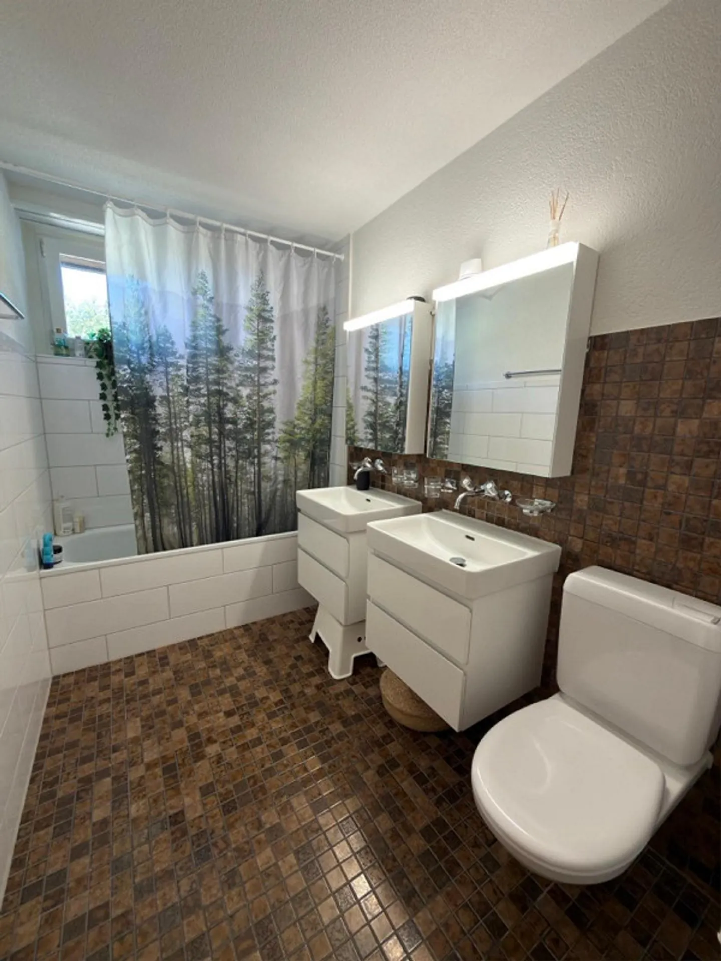 Freshly renovated 5.5-room terraced house with garden - Photo 12 of 13