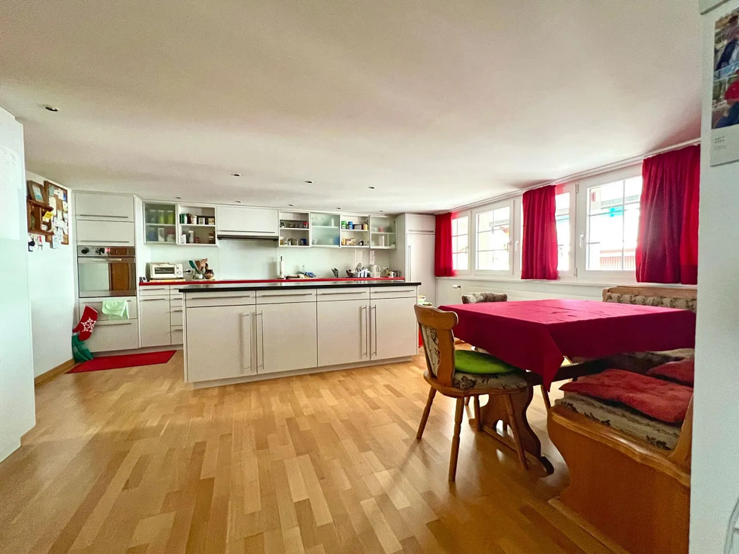 Living centrally with charm - 5.5-room maisonette in Gais - Photo 4 of 13