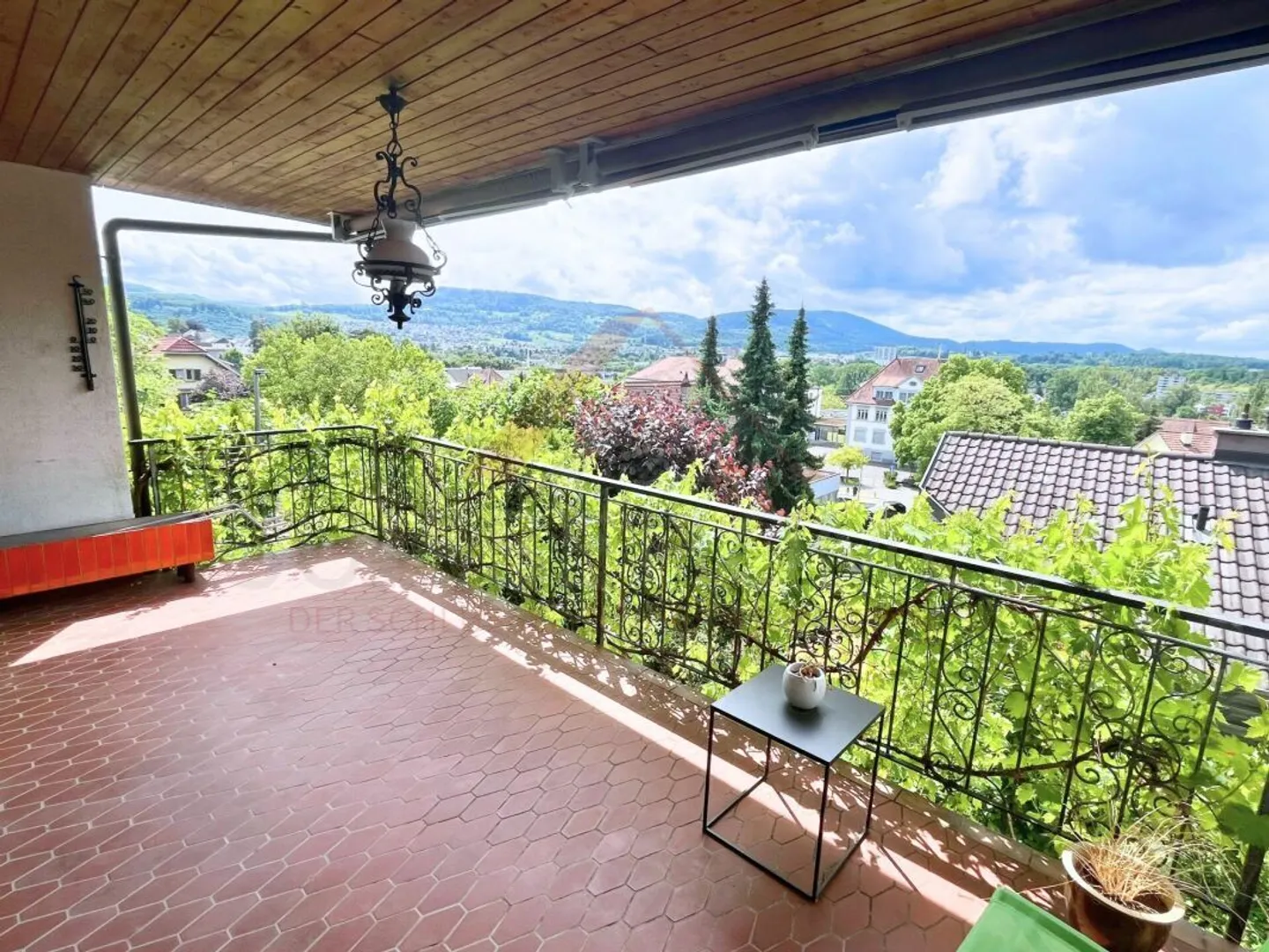 Maison individuelle de 8½ pièces avec appartement et vue de rêve à Dornach - Photo 5 sur 10