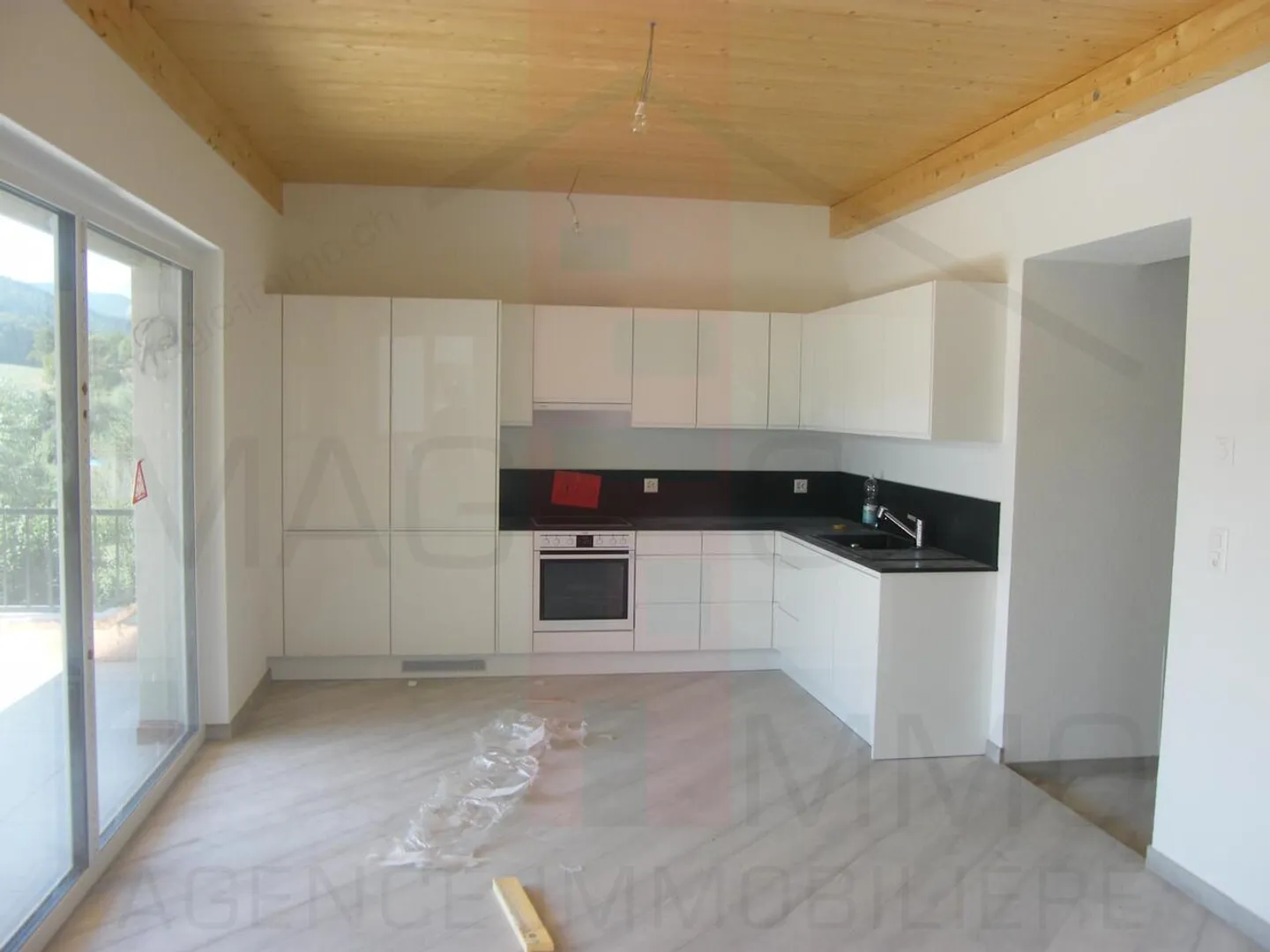 Bel palazzo con 5 appartamenti - Foto 1 di 9
