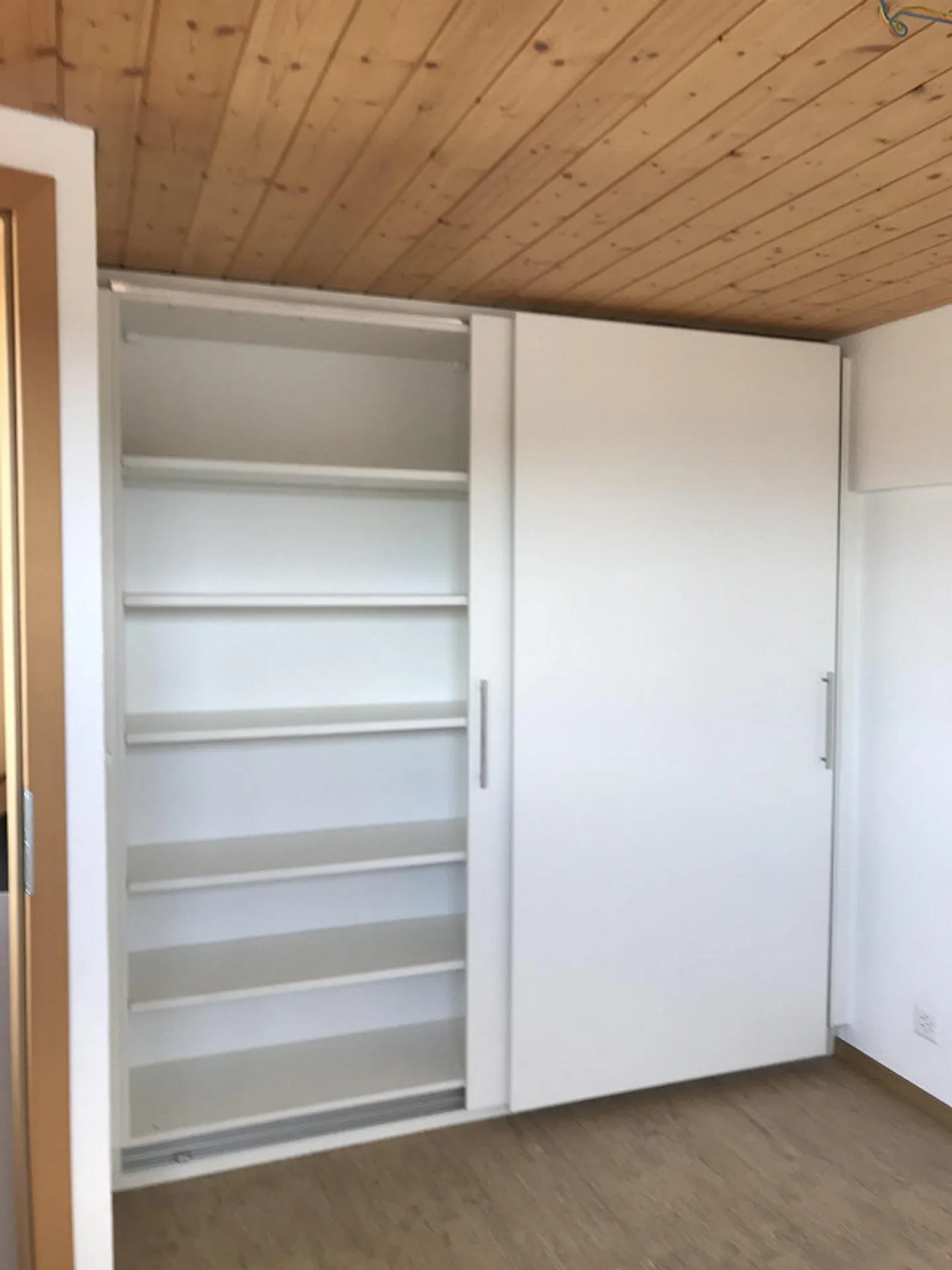 4 Room Penthouse - Photo 6 of 7