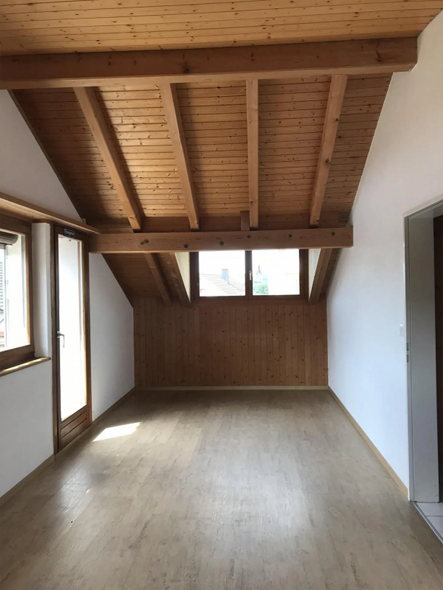 4 Room Penthouse - Photo 4 of 7