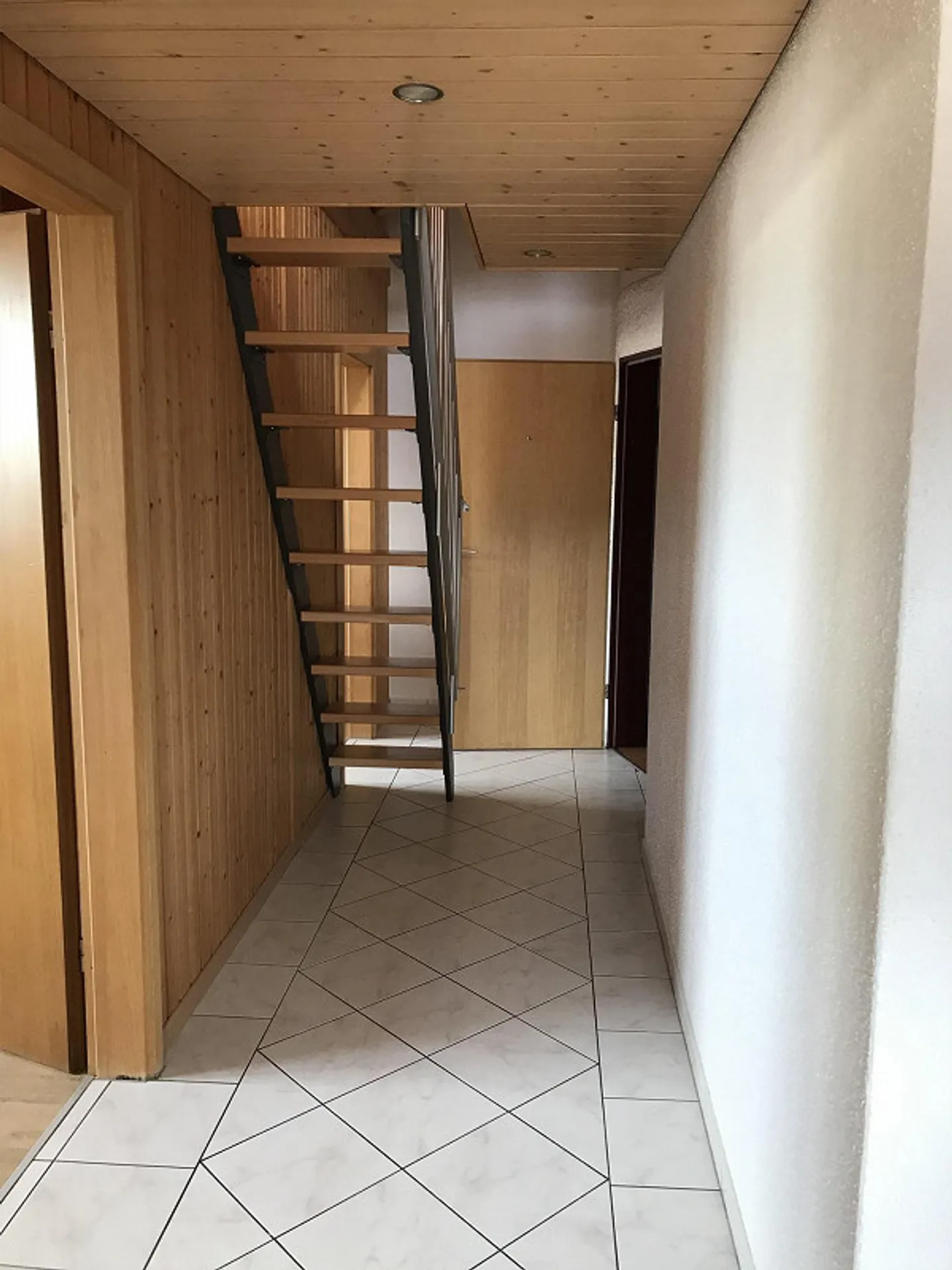4 Room Penthouse - Photo 5 of 7