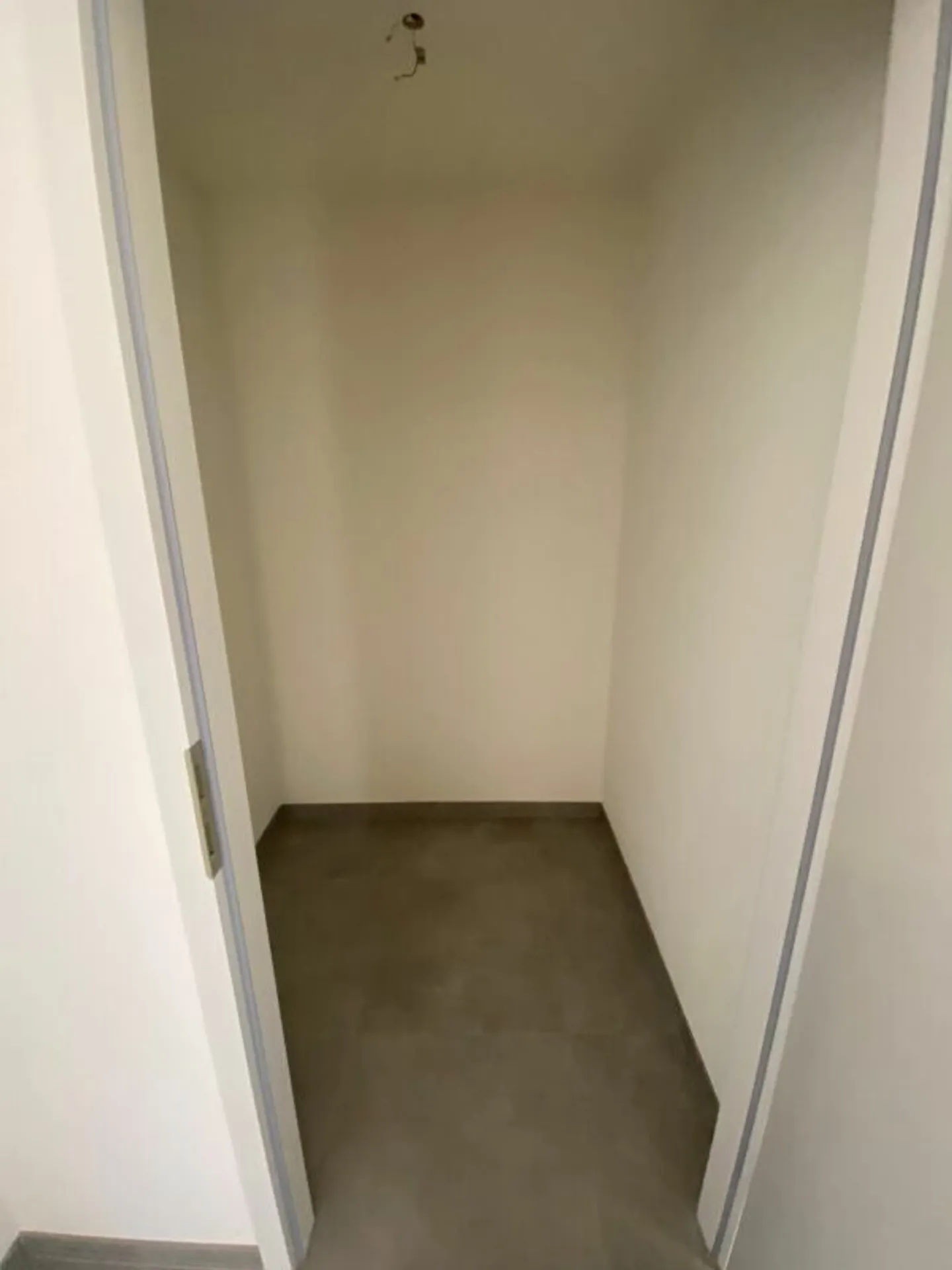 Ampio Appartamento Vicino ai Servizi - Foto 11 di 14