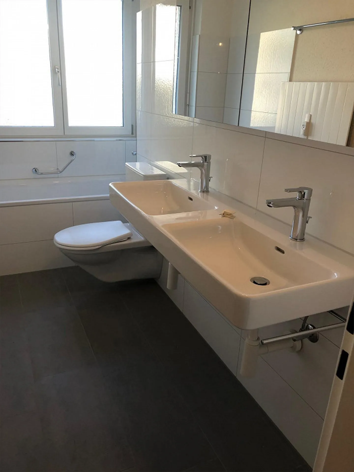 günstige, renovierte 4.5 Zimmerwohnung - Foto 7 von 7