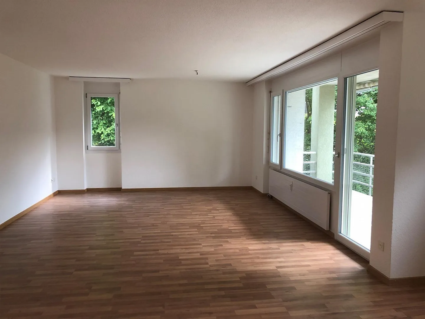 günstige, renovierte 4.5 Zimmerwohnung - Foto 5 von 7