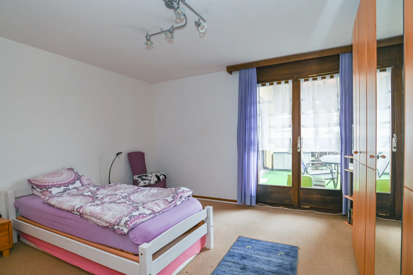 Ampio appartamento con terrazza e studio separato - Foto 9 di 15