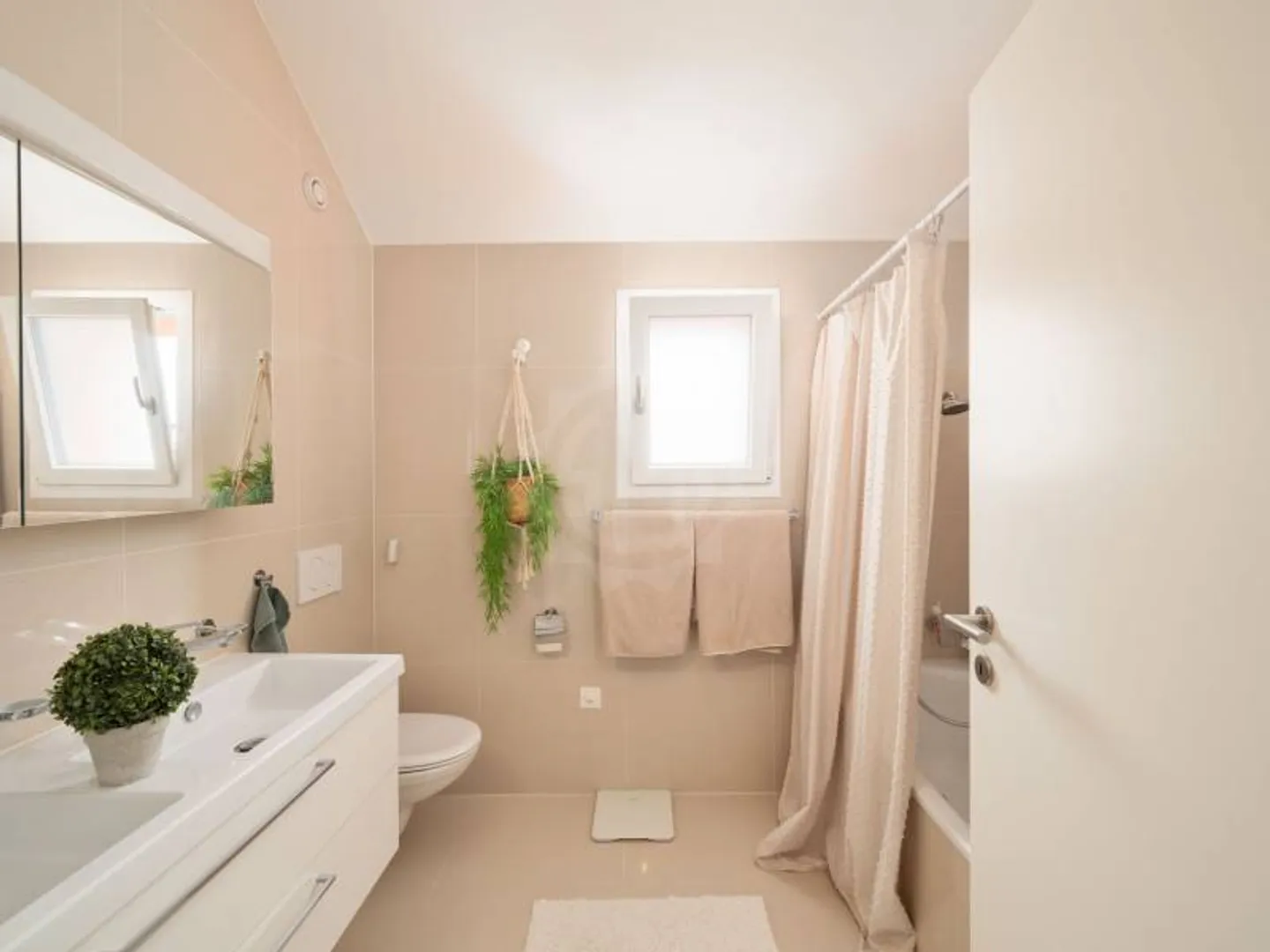 Recent Apartment - Villars-Ste-Croix - Photo 8 of 12