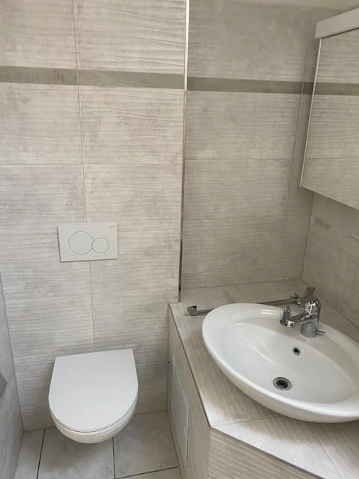 Room in a Shared Apartment - Photo 3 of 6